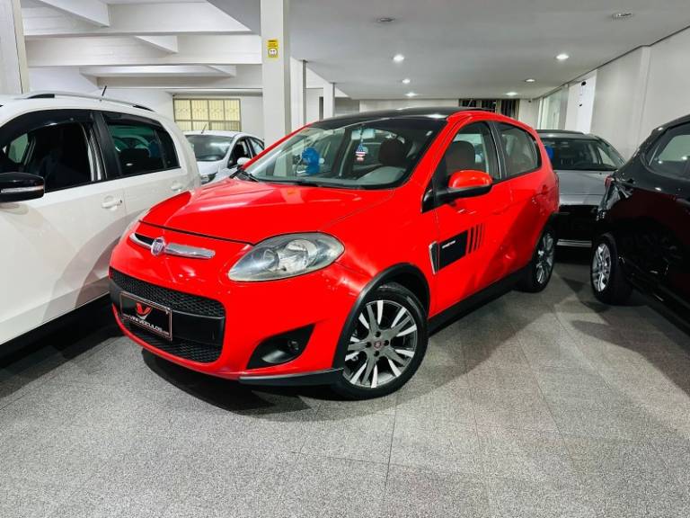 FIAT - PALIO - 2014/2014 - Vermelha - R$ 45.900,00