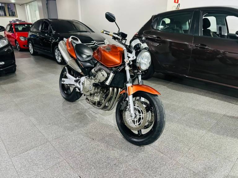 HONDA - CB 600F - 2007/2007 - Laranja - R$ 34.900,00