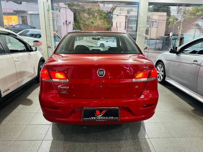 FIAT - SIENA - 2010/2010 - Vermelha - R$ 29.900,00