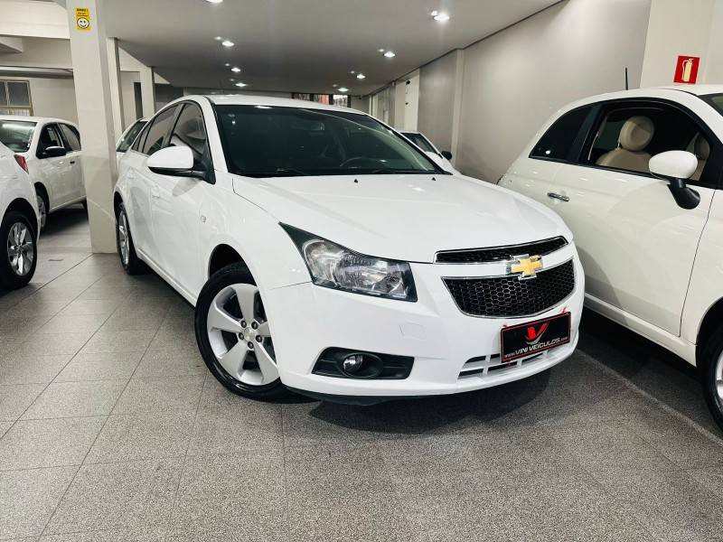 CHEVROLET - CRUZE - 2013/2013 - Branca - R$ 57.900,00
