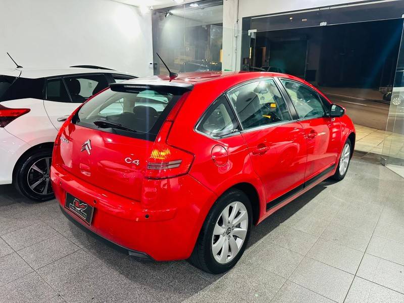 CITROËN - C4 - 2011/2011 - Vermelha - R$ 34.900,00
