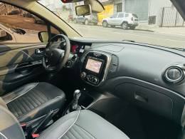 RENAULT - CAPTUR - 2018/2018 - Branca - R$ 74.900,00