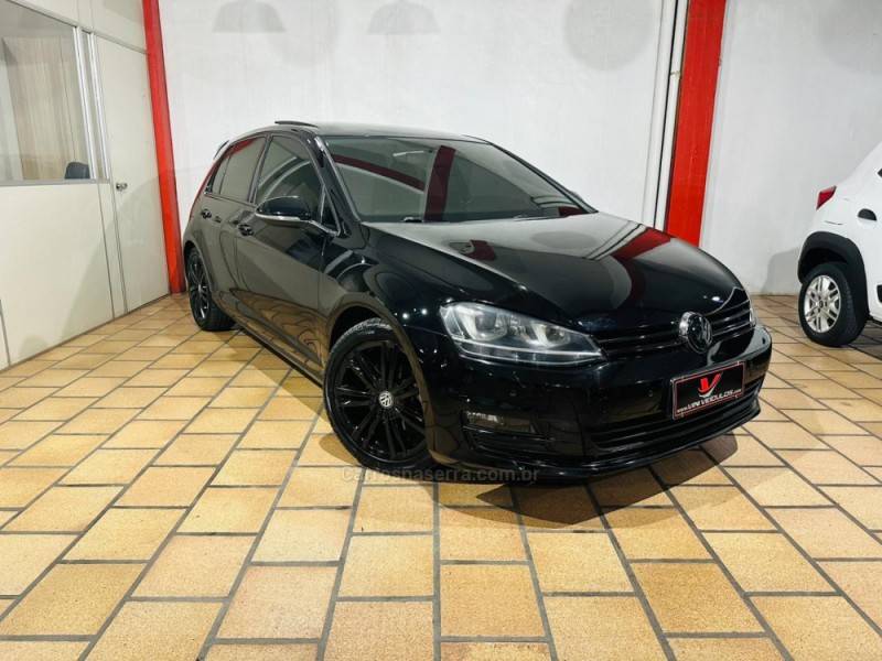 VOLKSWAGEN - GOLF - 2014/2014 - Preta - R$ 83.900,00