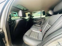 VOLKSWAGEN - GOLF - 2012/2012 - Dourada - R$ 55.900,00