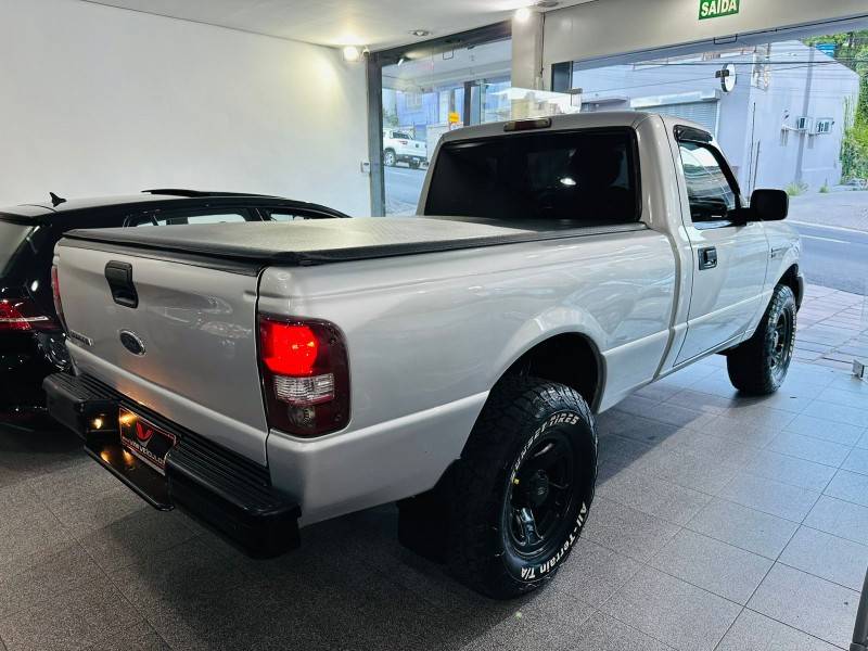 FORD - RANGER - 2008/2008 - Prata - R$ 47.900,00