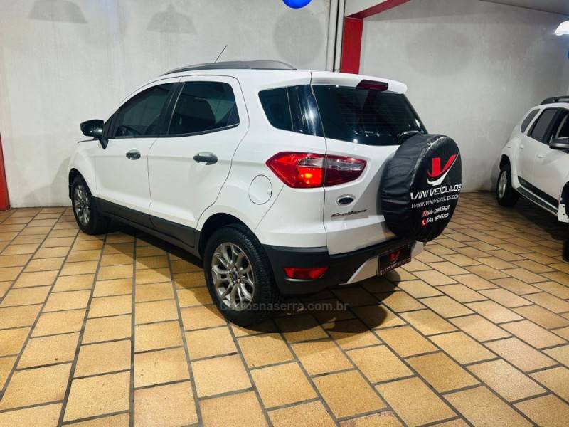 FORD - ECOSPORT - 2014/2014 - Branca - R$ 56.900,00