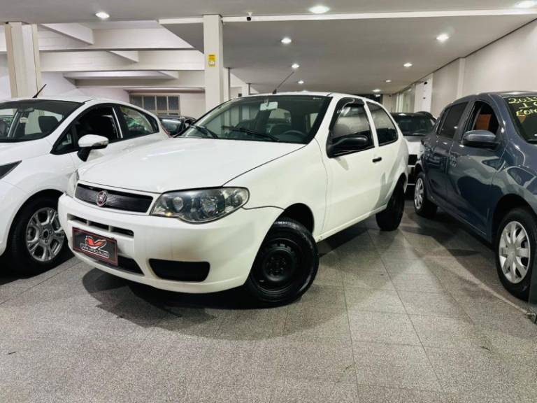 FIAT - PALIO - 2010/2010 - Branca - R$ 19.900,00