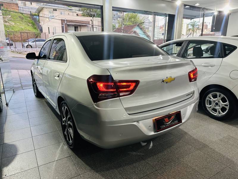 CHEVROLET - COBALT - 2016/2016 - Prata - R$ 57.900,00