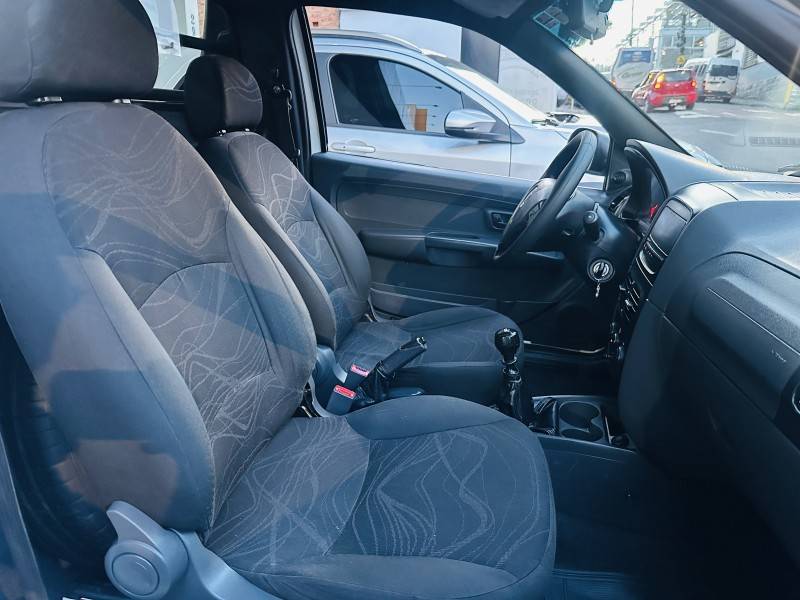 FIAT - STRADA - 2018/2018 - Branca - R$ 53.900,00