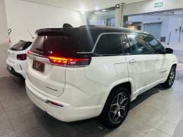 JEEP - COMMANDER - 2023/2023 - Branca - R$ 184.900,00