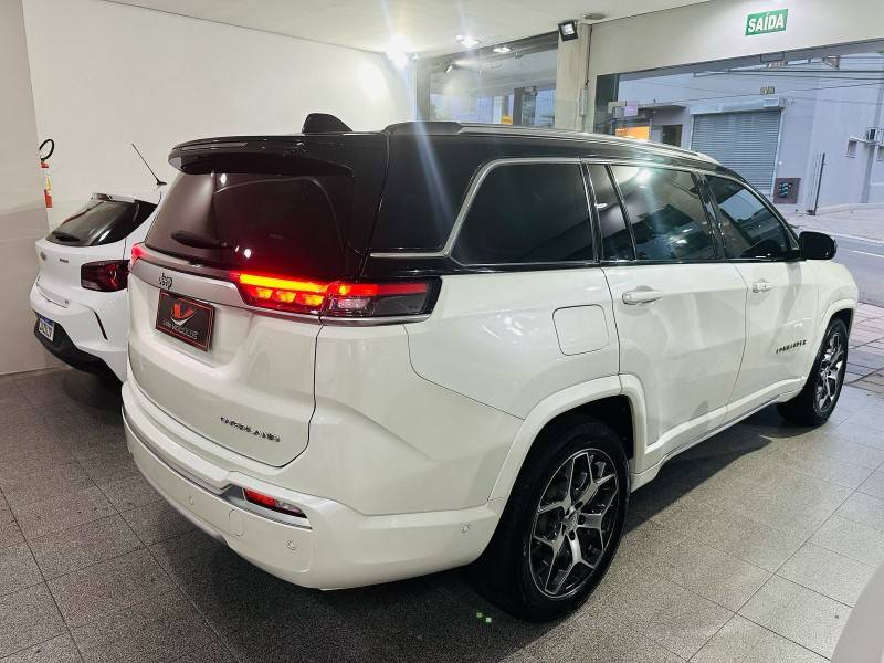JEEP - COMMANDER - 2023/2023 - Branca - R$ 184.900,00