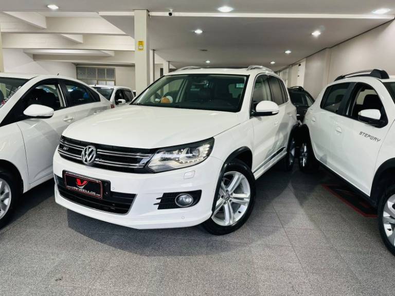 VOLKSWAGEN - TIGUAN - 2014/2014 - Branca - R$ 77.900,00