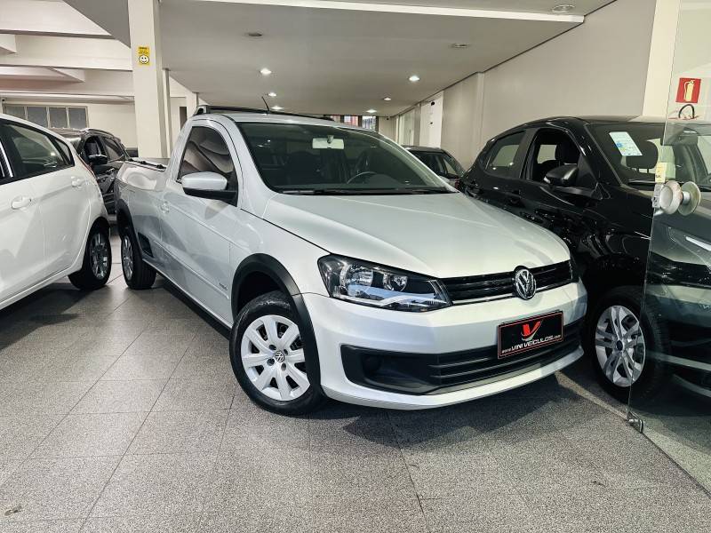 VOLKSWAGEN - SAVEIRO - 2014/2014 - Prata - R$ 47.900,00