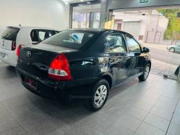 TOYOTA - ETIOS - 2014/2014 - Preta - R$ 40.900,00