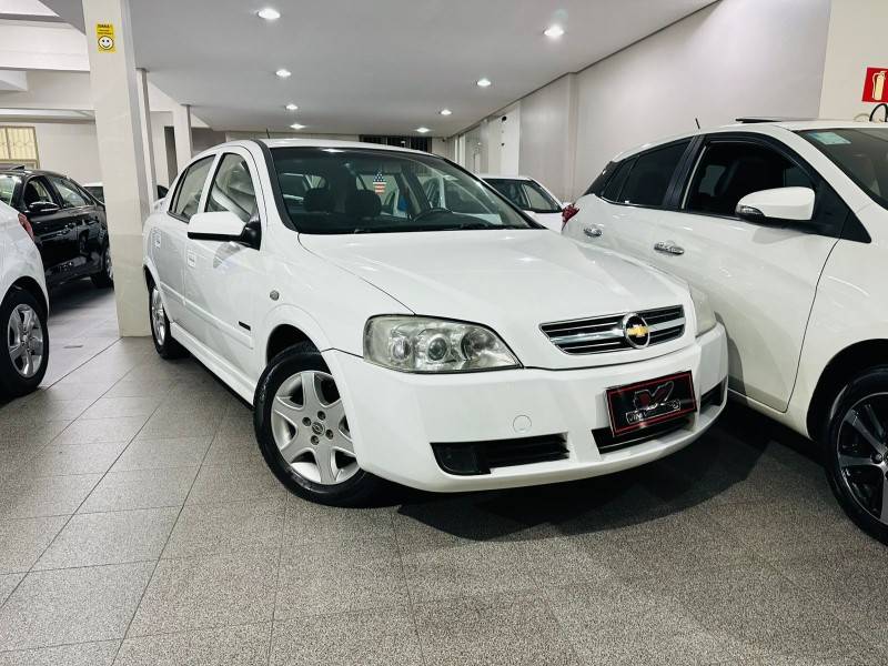 CHEVROLET - ASTRA - 2008/2008 - Branca - R$ 31.900,00