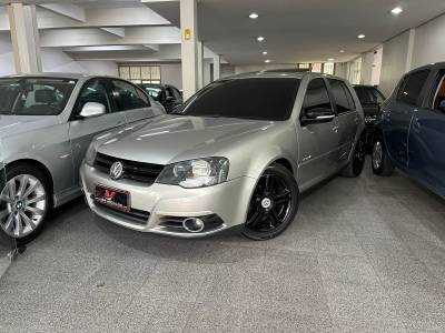 VOLKSWAGEN - GOLF - 2012/2012 - Dourada - R$ 55.900,00