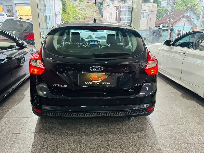 FORD - FOCUS - 2014/2014 - Azul - R$ 49.900,00