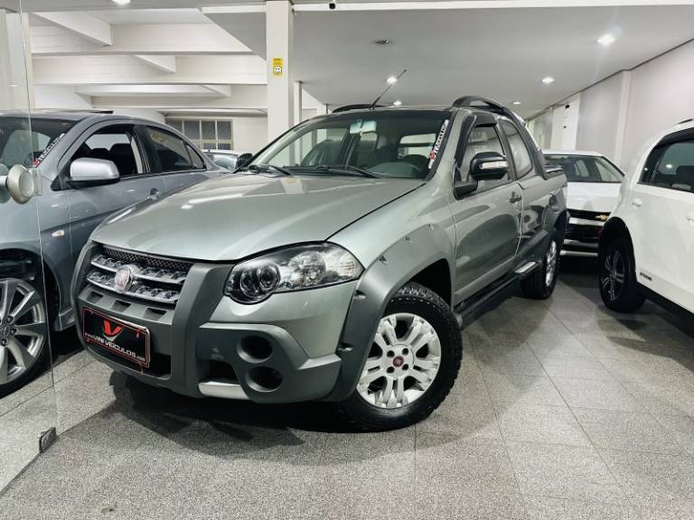 FIAT - STRADA - 2012/2012 - Cinza - R$ 54.900,00