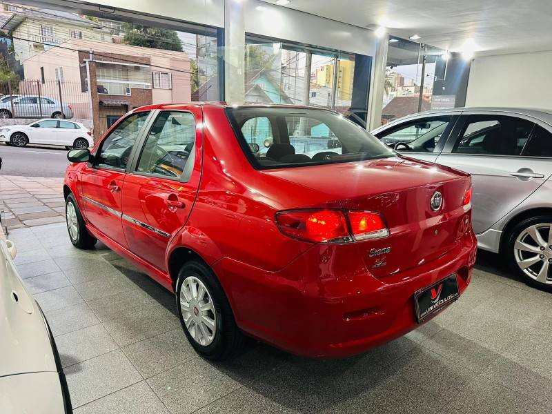 FIAT - SIENA - 2010/2010 - Vermelha - R$ 29.900,00
