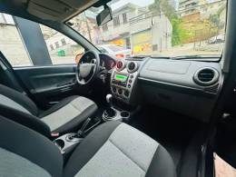 FORD - FIESTA - 2012/2012 - Preta - R$ 33.900,00