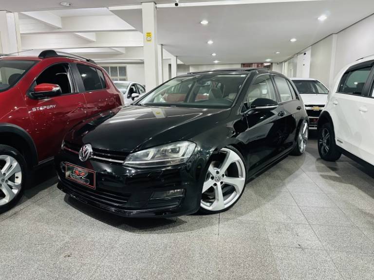VOLKSWAGEN - GOLF - 2014/2014 - Preta - R$ 91.900,00