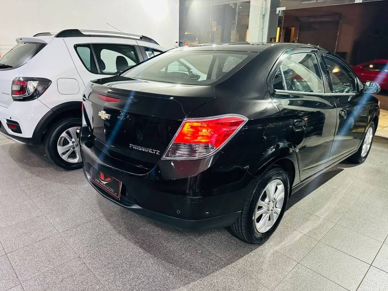 CHEVROLET - PRISMA - 2014/2014 - Preta - R$ 50.900,00