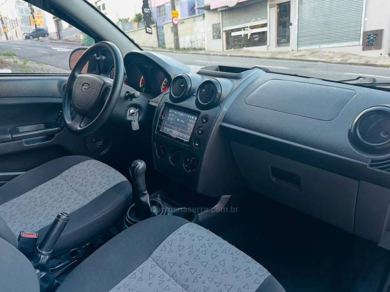FORD - FIESTA - 2011/2011 - Branca - R$ 29.900,00