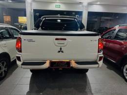 MITSUBISHI - L200 TRITON - 2011/2011 - Branca - R$ 105.900,00